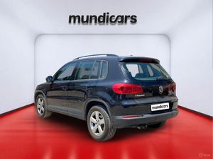Volkswagen Tiguan T1 2.0 TDI 110CV BMT 4x2  - Foto 6