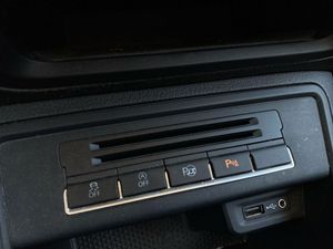 Volkswagen Tiguan T1 2.0 TDI 110CV BMT 4x2  - Foto 13