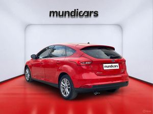 Ford Focus 1.0 Ecoboost Auto-St.-St. 125cv Trend+  - Foto 6