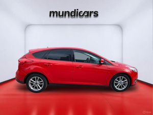 Ford Focus 1.0 Ecoboost Auto-St.-St. 125cv Trend+  - Foto 3