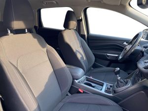 Ford Kuga 1.5 EcoBoost 88kW A-S-S 4x2 Trend+  - Foto 17