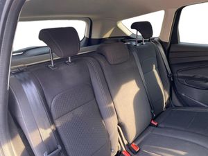 Ford Kuga 1.5 EcoBoost 88kW A-S-S 4x2 Trend+  - Foto 18