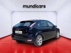 Ford Focus 1.6 TDCi 109 Trend  - Foto 4