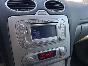 Ford Focus 1.6 TDCi 109 Trend  - Foto 15