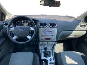 Ford Focus 1.6 TDCi 109 Trend  - Foto 11