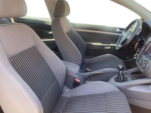 Volkswagen Golf 1.6 Highline  - Foto 17