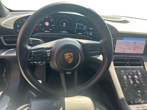 Porsche Taycan -  - Foto 12