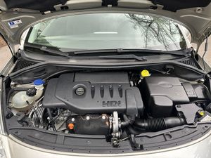 Peugeot 207 1.4 HDI  68cv   - Foto 32