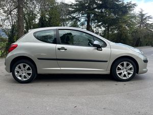 Peugeot 207 1.4 HDI  68cv   - Foto 9