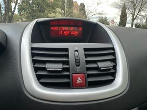 Peugeot 207 1.4 HDI  68cv   - Foto 28