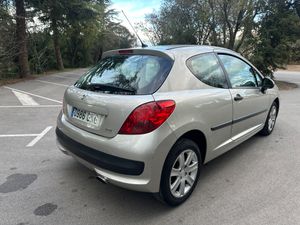 Peugeot 207 1.4 HDI  68cv   - Foto 13
