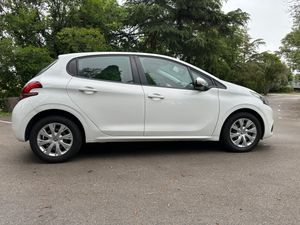 Peugeot 208 5P ACTIVE 1.6 Blue HDI 100cv   - Foto 9