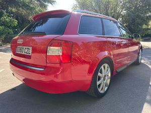 Audi A4 2.0 i Avant  S Line  - Foto 5