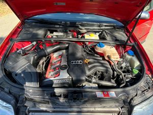 Audi A4 2.0 i Avant  S Line  - Foto 32