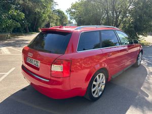 Audi A4 2.0 i Avant  S Line  - Foto 13