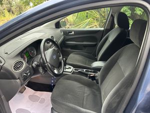Ford Focus 1.6 TDCI AUT. SECUENCIAL 109cv   - Foto 18