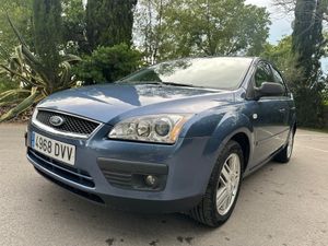 Ford Focus 1.6 TDCI AUT. SECUENCIAL 109cv   - Foto 2