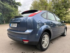 Ford Focus 1.6 TDCI AUT. SECUENCIAL 109cv   - Foto 5