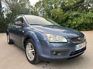 Ford Focus 1.6 TDCI AUT. SECUENCIAL 109cv   - Foto 3