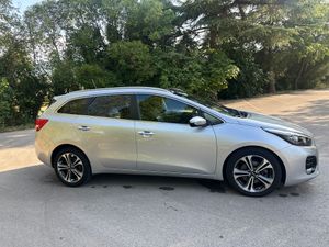 Kia Ceed Sportswagon 1.6 CRDI VGT GT Line 136 Aut.   - Foto 17