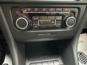 Volkswagen Golf 1.6 tdi 105cv DSG R Line    - Foto 30