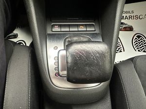 Volkswagen Golf 1.6 tdi 105cv DSG R Line    - Foto 31
