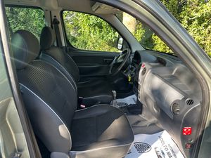 Peugeot Partner Combiespace 2.0 HDi 90  - Foto 19