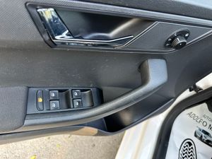 Skoda Fabia Ambition Plus 95 cv  - Foto 25