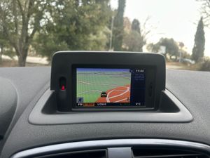 Renault Clio 5p 20 Aniversario 1.2 75 eco2  - Foto 33