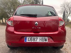 Renault Clio 5p 20 Aniversario 1.2 75 eco2  - Foto 7