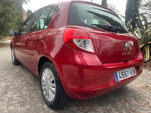 Renault Clio 5p 20 Aniversario 1.2 75 eco2  - Foto 4