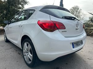 Opel Astra 5p Enjoy 1.4 100 CV  - Foto 4