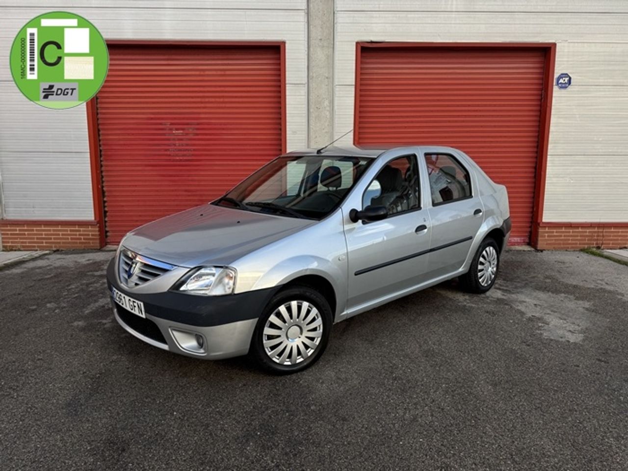 Dacia Logan Ambiance 1.4  - Foto 1