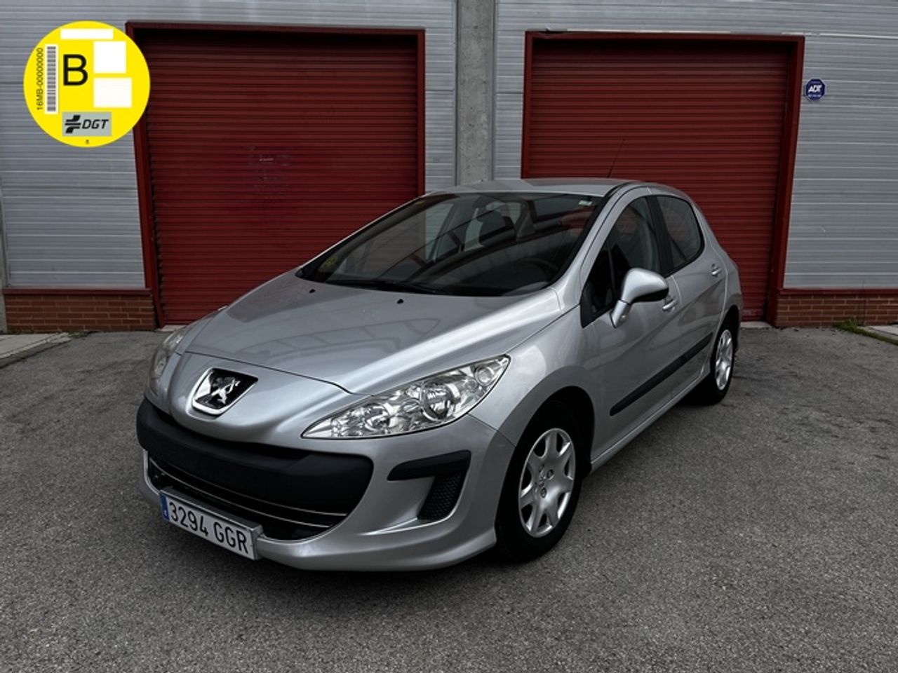 Peugeot 308 Confort 1.6 HDI 90  - Foto 1