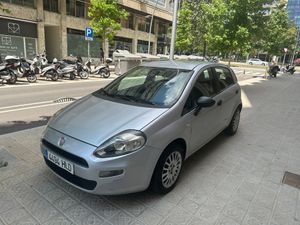 Fiat Punto 1.4 8v Lounge 77 CV Gasolina S&S  - Foto 2