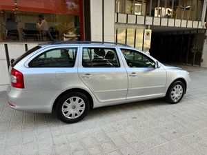 Skoda Octavia Combi 1.6 TDI CR Collection  - Foto 6