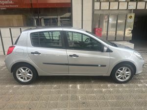 Renault Clio Confort Dynamique 1.4 16v   - Foto 5