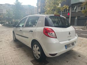 Renault Clio Business 1.2 16v 75  - Foto 8