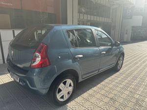 Dacia Sandero Base 1.2 16v 75cv  - Foto 6