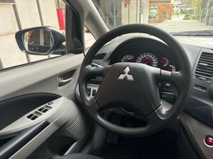 Mitsubishi Grandis 2.0 DI-D Intense Plus  - Foto 15