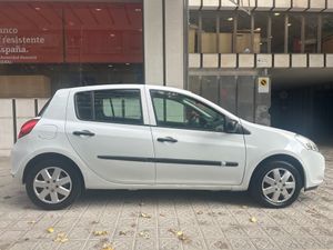 Renault Clio Business 1.2 16v 75  - Foto 5