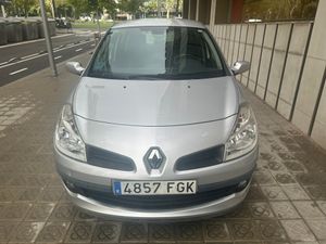 Renault Clio Confort Dynamique 1.4 16v   - Foto 3