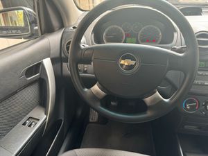 Chevrolet Aveo 1.4 16v LS  - Foto 12