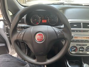 Fiat Punto 1.4 8v Lounge 77 CV Gasolina S&S  - Foto 20