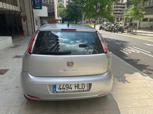 Fiat Punto 1.4 8v Lounge 77 CV Gasolina S&S  - Foto 7