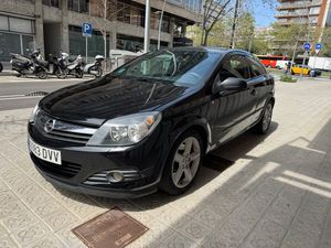 Opel Astra GTC 2.0 Turbo 170 CV Sport  - Foto 2