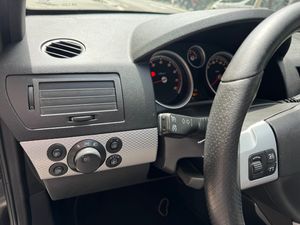 Opel Astra GTC 2.0 Turbo 170 CV Sport  - Foto 12