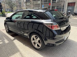Opel Astra GTC 2.0 Turbo 170 CV Sport  - Foto 8