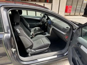 Opel Astra GTC 2.0 Turbo 170 CV Sport  - Foto 20