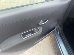 Renault Clio Authentique 1.2 16v 75cv 5p. eco2   - Foto 9